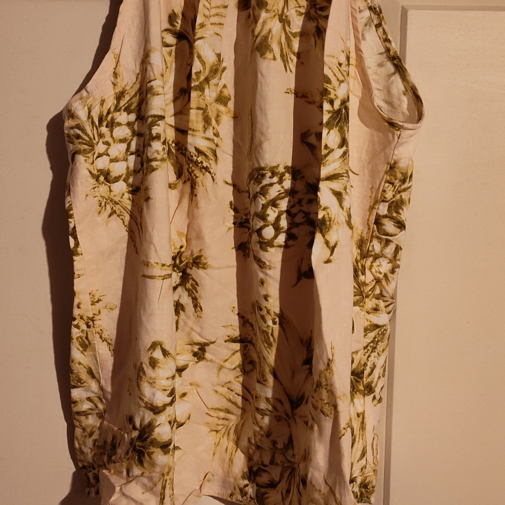 Panama Jack Cream and Green Ruffled Sleeveless Tank Top